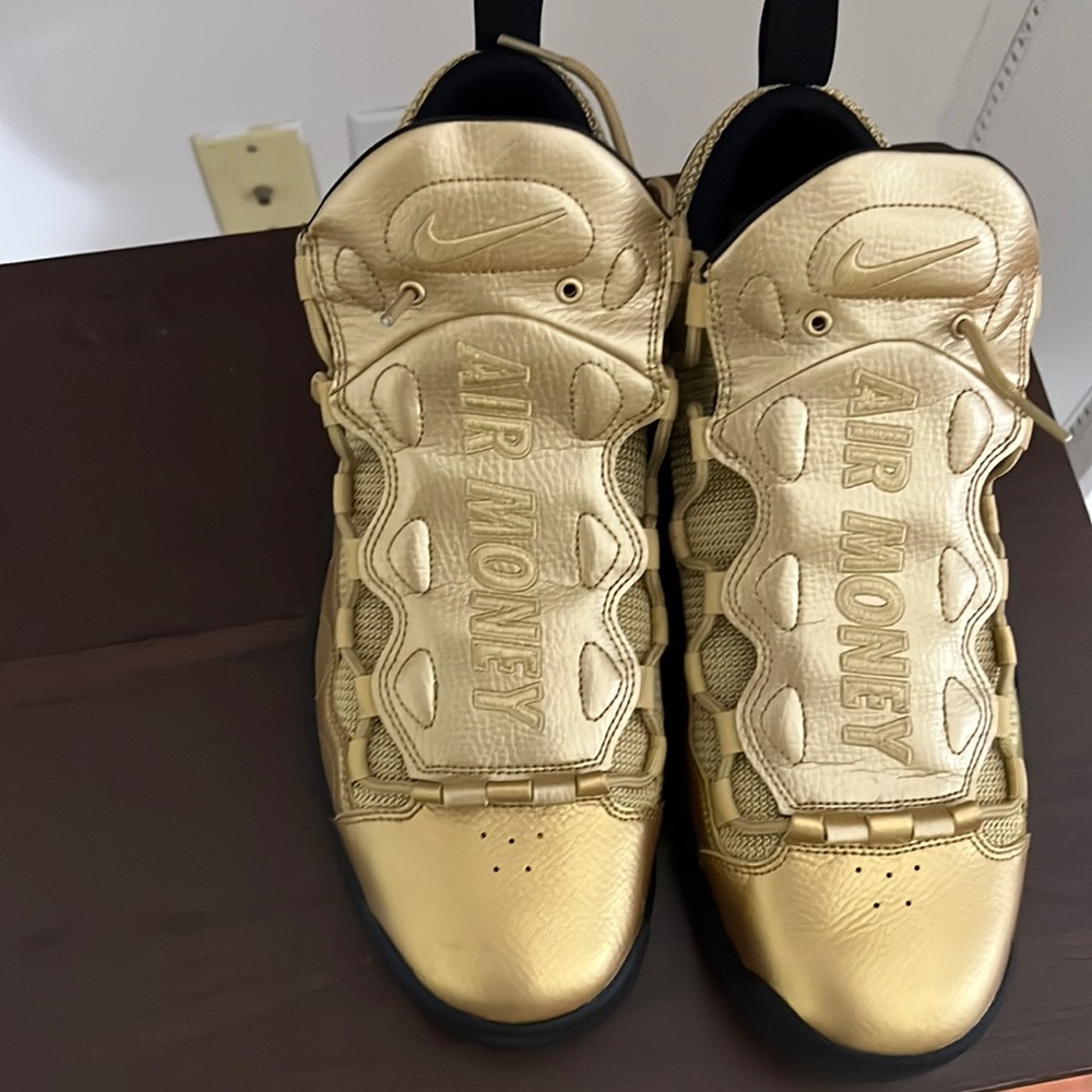 Gold Nike Air More Money Metallic Gold 11.5